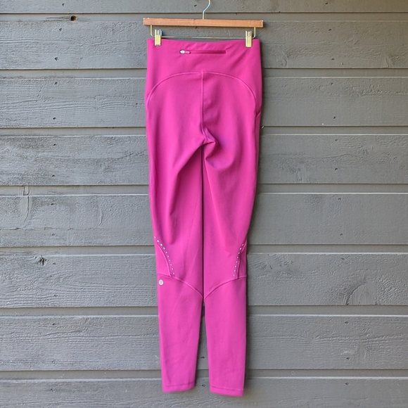 Lululemon Rain Repellent High-Rise Running Tight 28" Wild Berry Size 6 - Picture 4 of 9